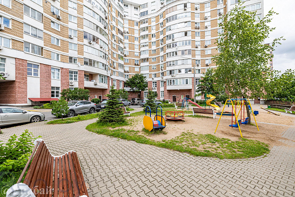 4-к квартира, 150 кв.м. 4-к квартира, 150 кв.м.