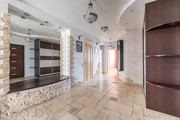 4-к квартира, 150 кв.м. 4-к квартира, 150 кв.м.