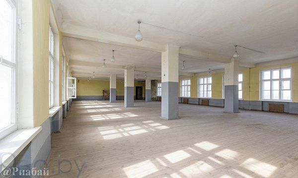 Здание 3323 кв.м., деревня Станьково, Дзержинский р-н район,  В продаже